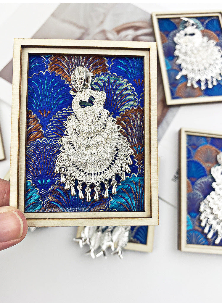 Guizhou Miao Ethnic Cultural Creative Refrigerator Magnet Dai Embroidery Cloth Large and Small Frame Three-Dimensional Phoenix Looking Back Guizhou Tourist Souvenir