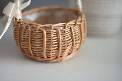 Woven Flower Basket Handheld Blue Handmade Natural Imitation Flower Basket Hand Gift Flower Arrangement Basket Bamboo Rattan Storage Basket
