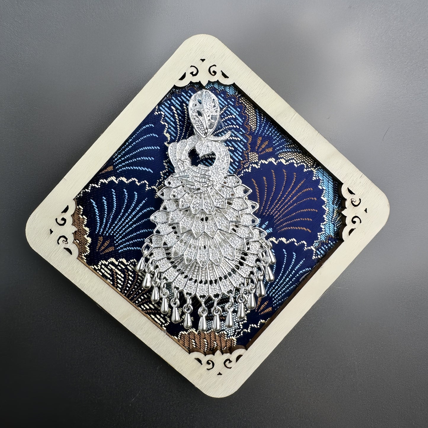 Guizhou Miao Ethnic Cultural Creative Refrigerator Magnet Dai Embroidery Cloth Large and Small Frame Three-Dimensional Phoenix Looking Back Guizhou Tourist Souvenir